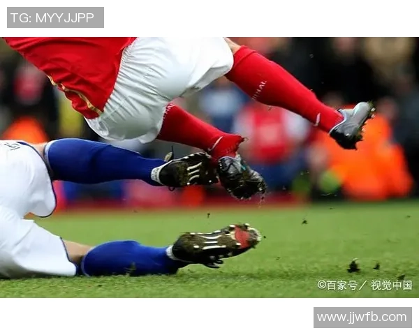 足球明星伤病瞬间大汇总见证他们在逆境中拼搏的真实画面